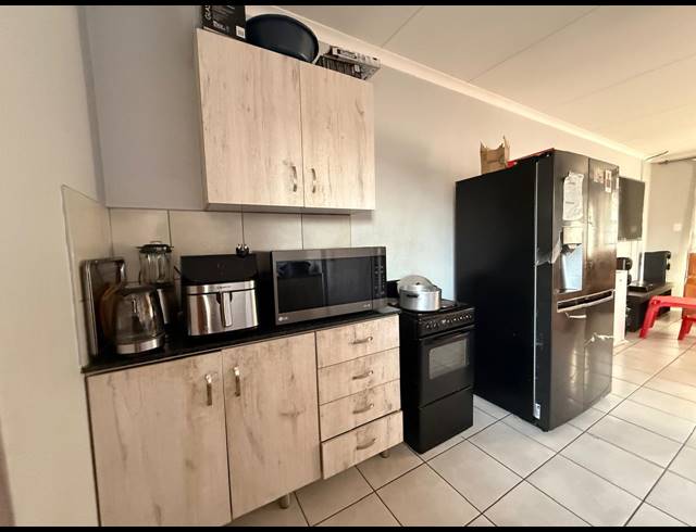 3 BEDROOM HOUSE FOR SALE IN WATERKLOOF EAST